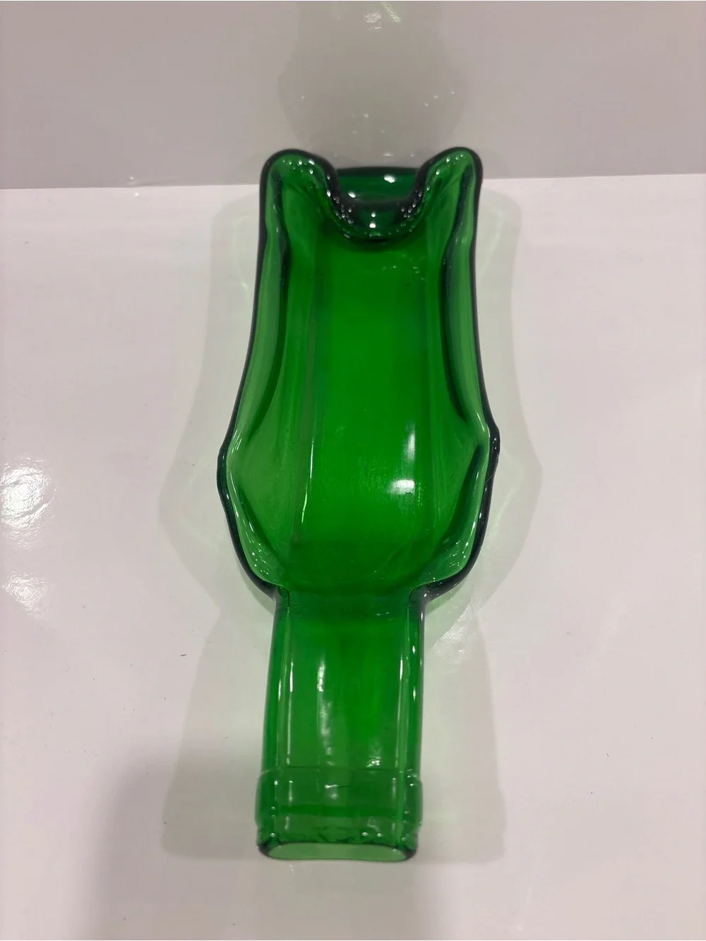 Handmade green slumped wine bottle serving tray recycled fused glass cheese tray - Picture 2 of 5